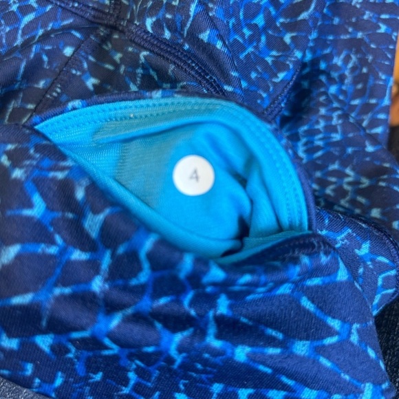 Lululemon Pure Practice Pant Size 4
Samba Snake Kayak Blue Hero Blue / Hero Blue - Picture 7 of 8